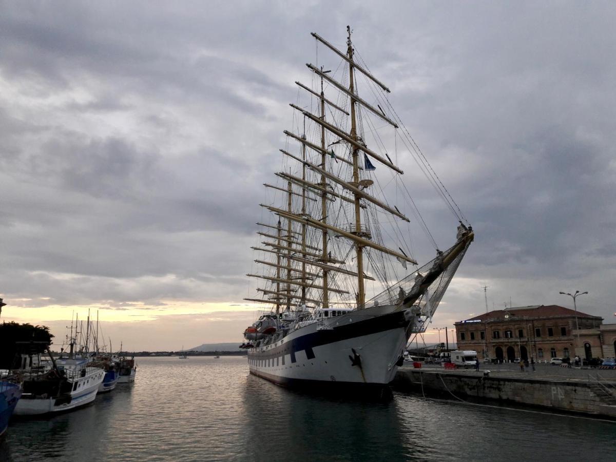 Elegante Appartamento In Palazzo Storico Ortigia Syracuse Eksteriør bilde